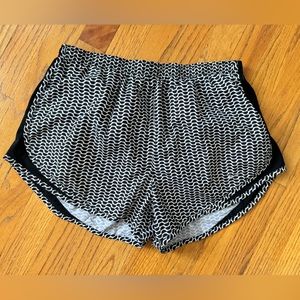 Nike Dry-fit shorts L